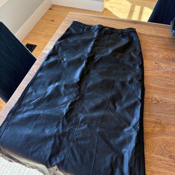 Free People pleather maxi skirt in black, size 6 - Picture 3 of 6